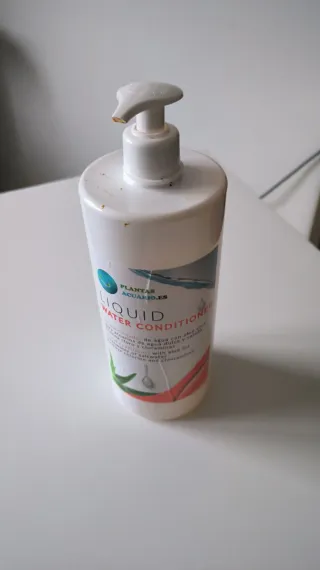 Material variado para acuarios