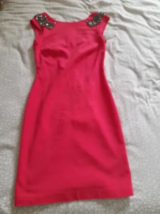 Vestido fiesta coral con pedrería