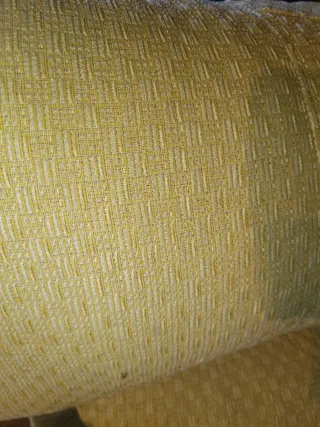 Sofá tapizado beige