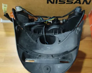 Guardabarros y luz trasera TMAX