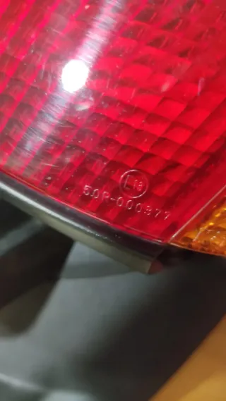 Guardabarros y luz trasera TMAX