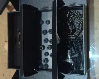 MEE audio Pinnacle Auriculares In-Ear