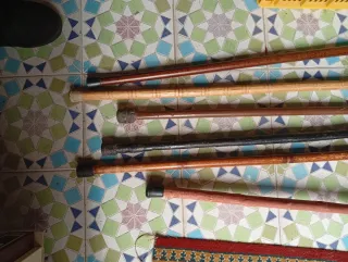Lote de 6 bastones antiguos de madera