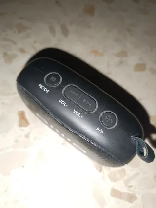 Altavoz Bluetooth Aiwa bs-110 de 10w.color negro