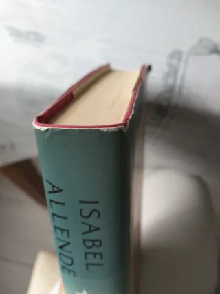 Largo pétalo de mar - Isabel Allende