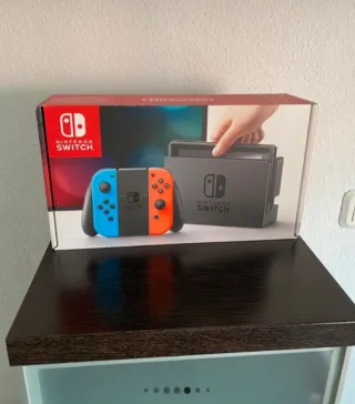 Nintendo Switch + Mario Kart 8 Deluxe