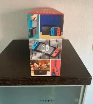 Nintendo Switch + Mario Kart 8 Deluxe