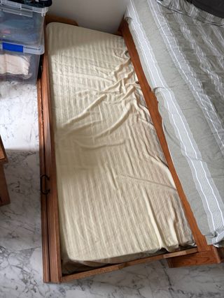 Cama de Madera Maciza, Colchón y Cama supletoria