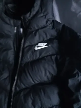 Chaqueta Nike niño negra