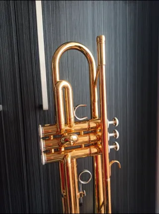 Trompeta Yamaha YTR 2330