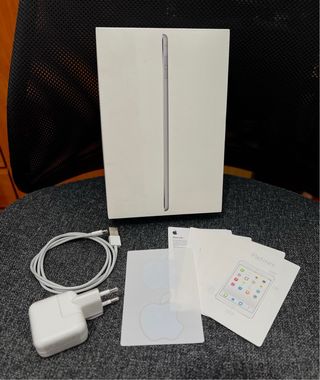 iPad Mini 4 - Space Gray 32Gb, Batería 95%.