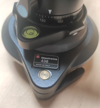 Testa video Sirui VA-5 + Manfrotto 438