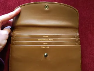 Cartera vintage para documentos.