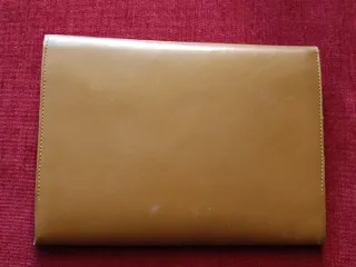 Cartera vintage para documentos.