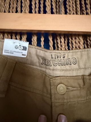 Pantalón Chino Levi's Beige