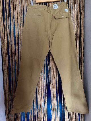 Pantalón Chino Levi's Beige