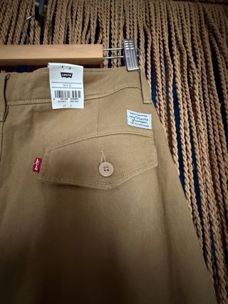 Pantalón Chino Levi's Beige