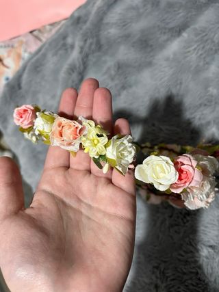 Corona de comunión flores rosas y blancas