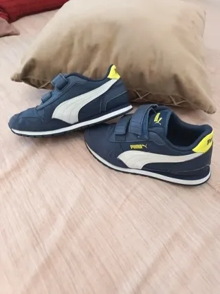Tenis Puma niño azul marino talla 34