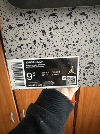 Jordan MVP Blancas/Negras Talla 43