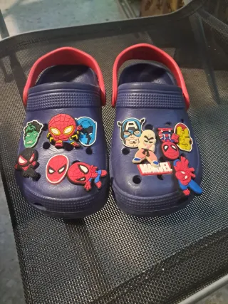 Crocs Niñ@s Marvel