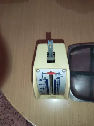 Báscula Vintage Beige