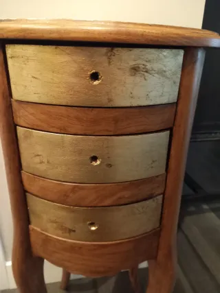 Mueble auxiliar redondo madera y oro
