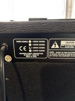 Amplificador Bajo Harley Benton HB-20B