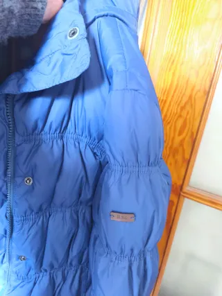 Parka acolchada azul Mango