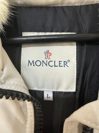 Giacca Moncler Vintage d'Archivio con Pelliccia