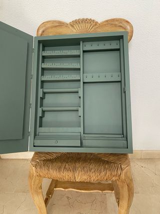 Espejo joyero organizador.