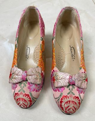 Vestido de Fallera con Zapatos y Espardeñas