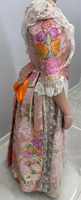 Vestido de Fallera con Zapatos y Espardeñas