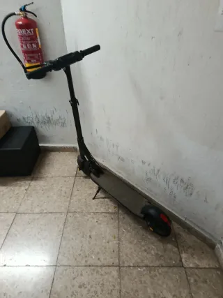 Patinete Eléctrico Negro