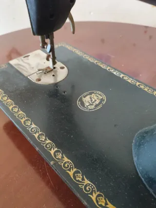 Máquina de coser antigua Wertheim.