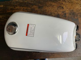 Depósito y asiento Suzuki Scrambler/Tracker