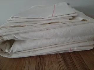 Lenzuola matrimoniali e federe del 1940. Nuove