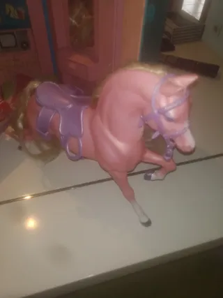 Juguetes Barbie: Casa, Caballo y Trineo
