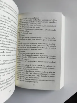 La pequeña tienda de los corazones felices.