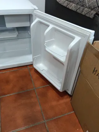 Minibar Hisense Blanco