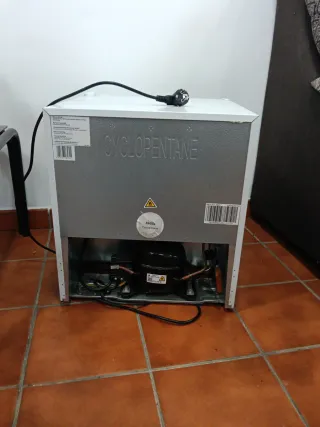 Minibar Hisense Blanco