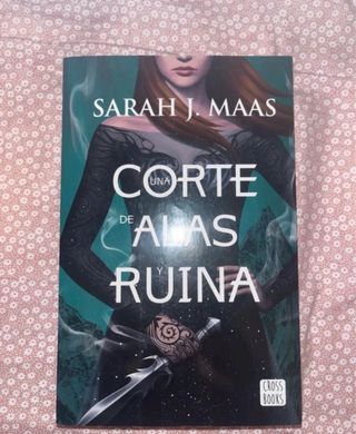 Una corte de alas y ruina