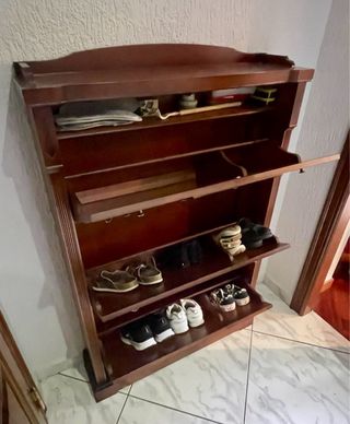 Zapatero de madera