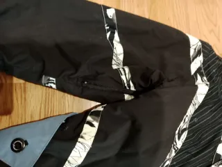 Chaqueta mujer diseño geométrico