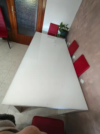 Mesa comedor blanca lacada
