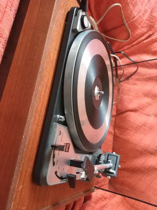 Tocadiscos Dual 1019