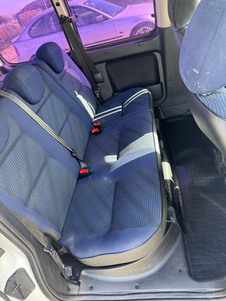 Peugeot Partner 2011