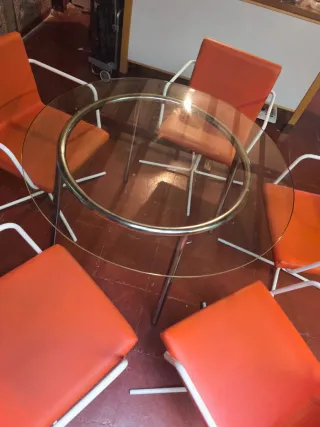 Mesa redonda cristal Ikea + 5 sillas Inclass