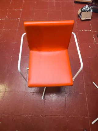 Mesa redonda cristal Ikea + 5 sillas Inclass