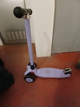 Patinete infantil morado 3 ruedas